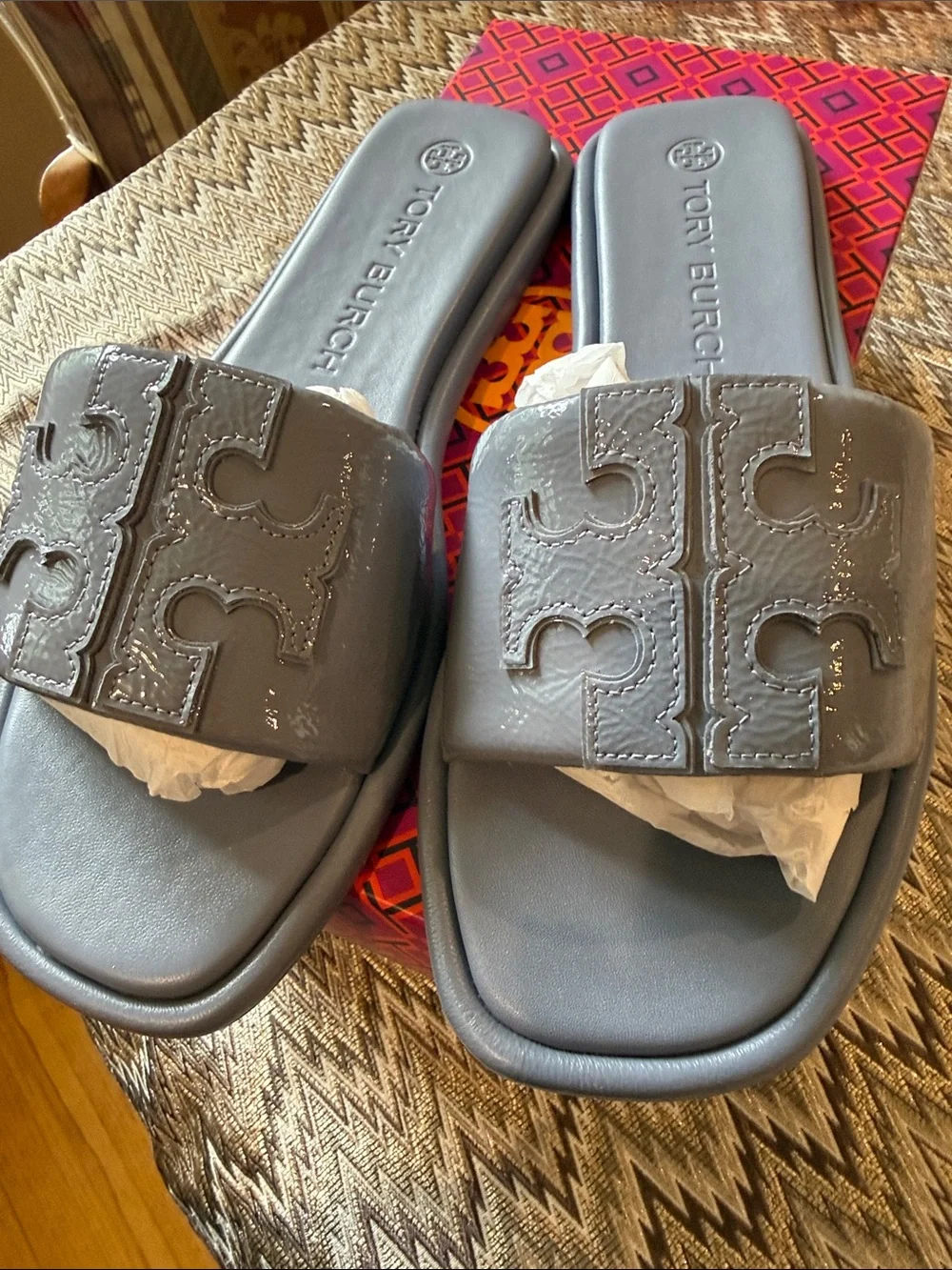 Tory Burch womens spring lotus Logo Patent double T size 10.5 NWTGS